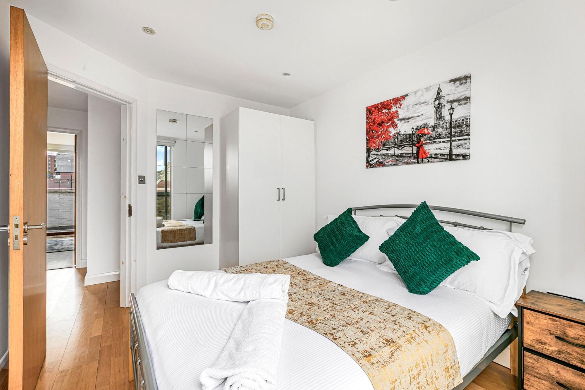 Shoreditch 3 Bedroom Large Lr 2 Balconies