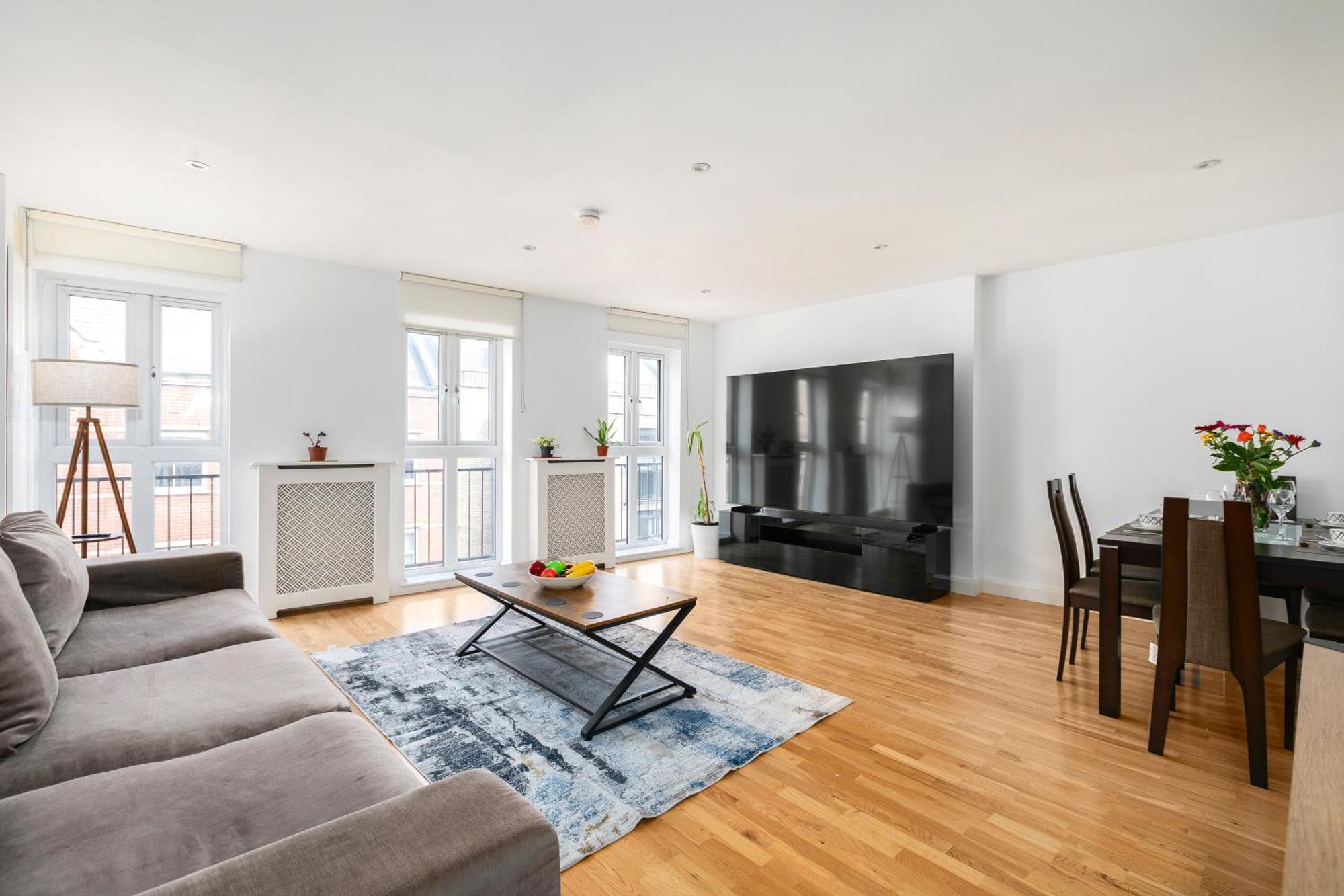 Shoreditch 3 Bedroom Large Lr 2 Balconies