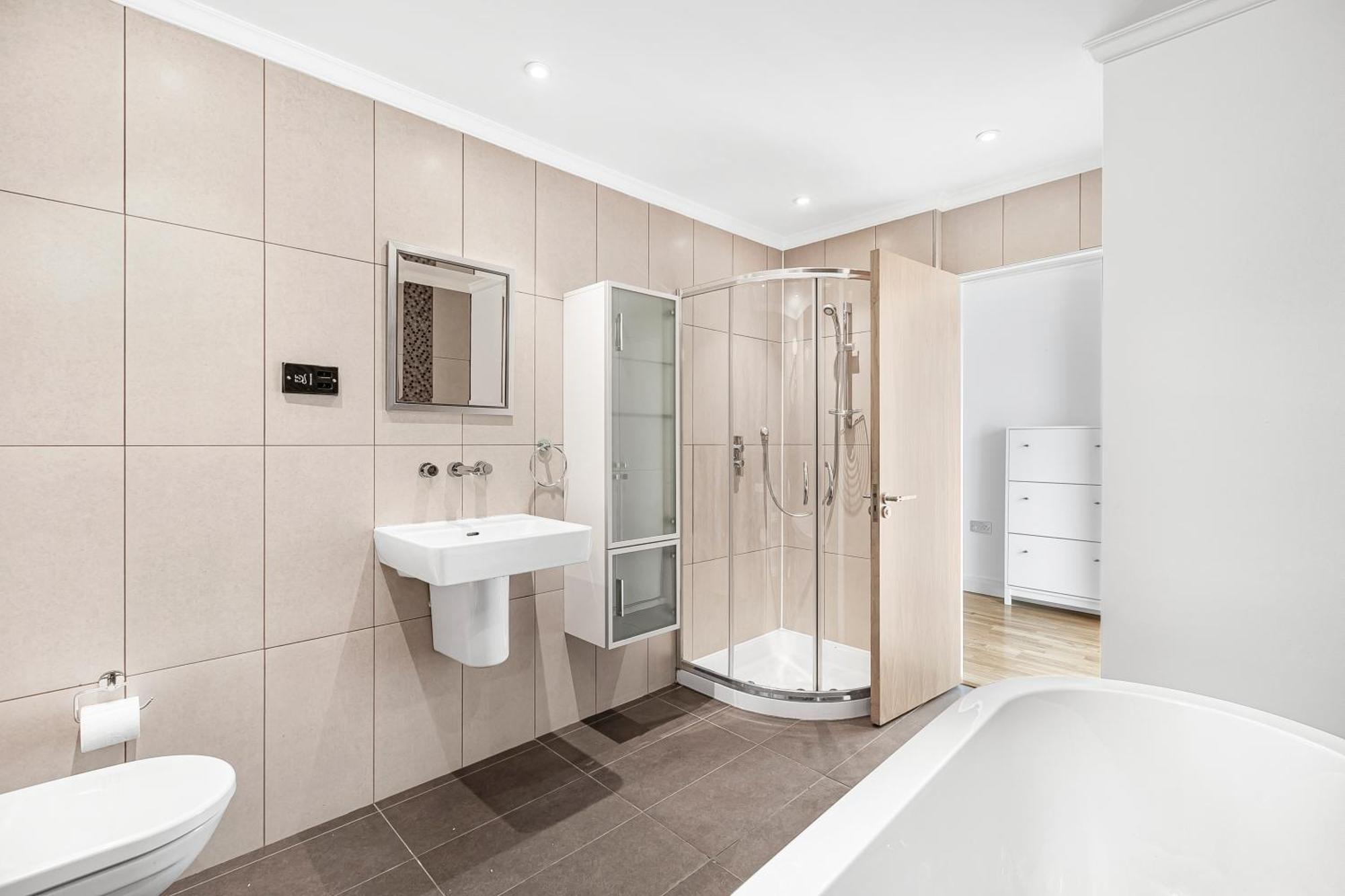 Shoreditch 3 Bedroom Large Lr 2 Balconies